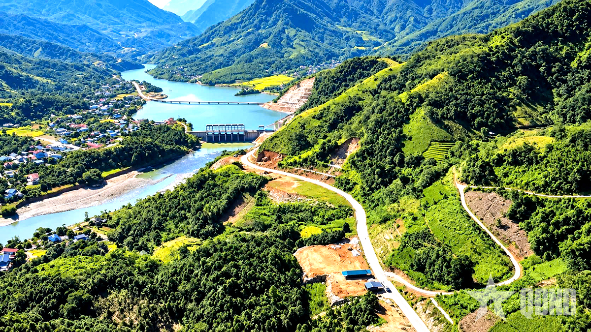 Tăng kết nối giao thông vùng cao Lào Cai